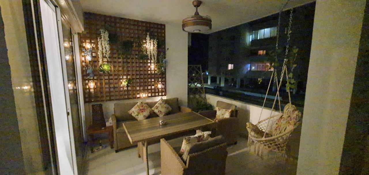 Stefaris "Koutsou Court 105" Apartment Larnaca Bagian luar foto