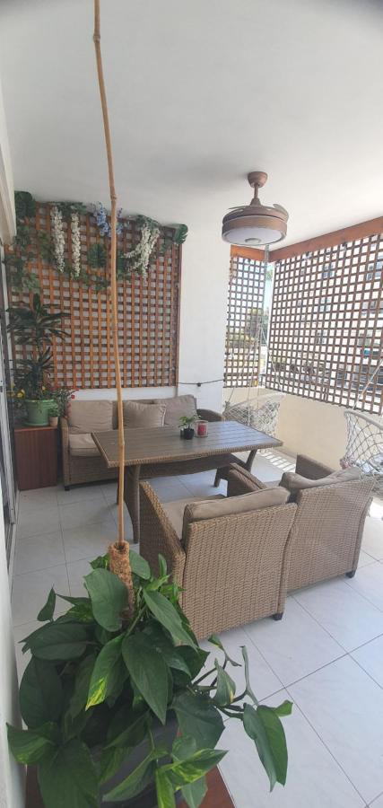 Stefaris "Koutsou Court 105" Apartment Larnaca Bagian luar foto